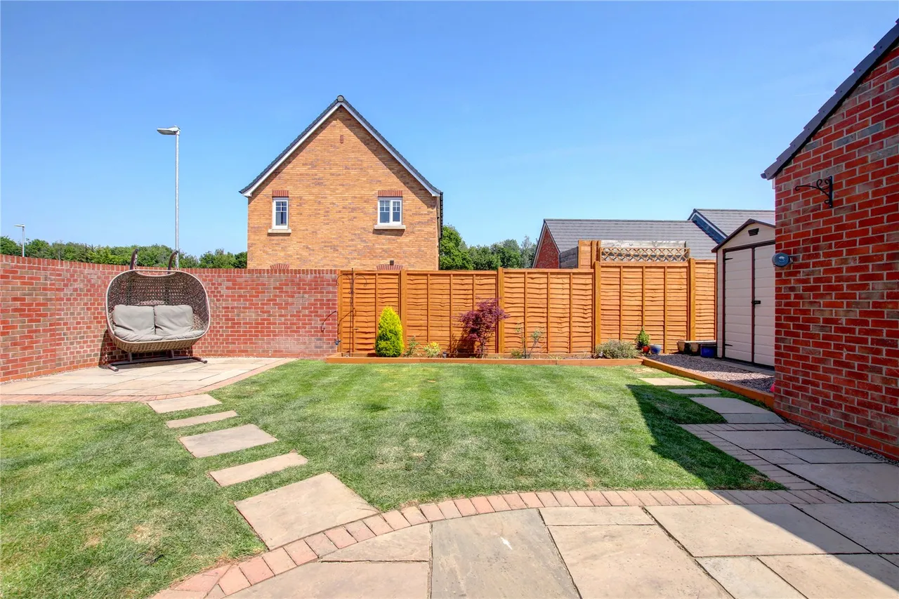 Hare Close, Droitwich, Worcestershire, WR9 7FR, photo 25