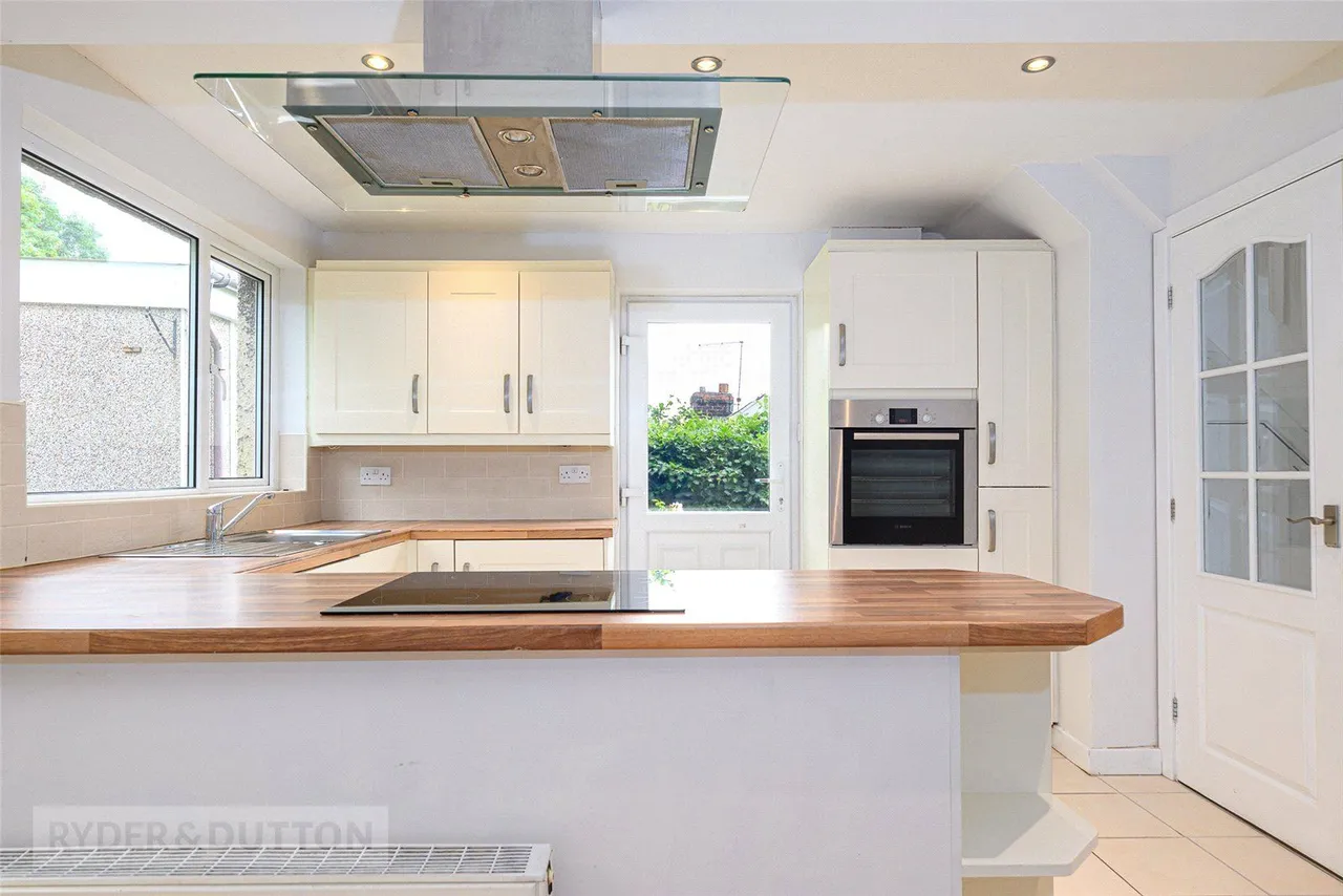 Greenfield Road, Holmfirth, HD9, photo 5