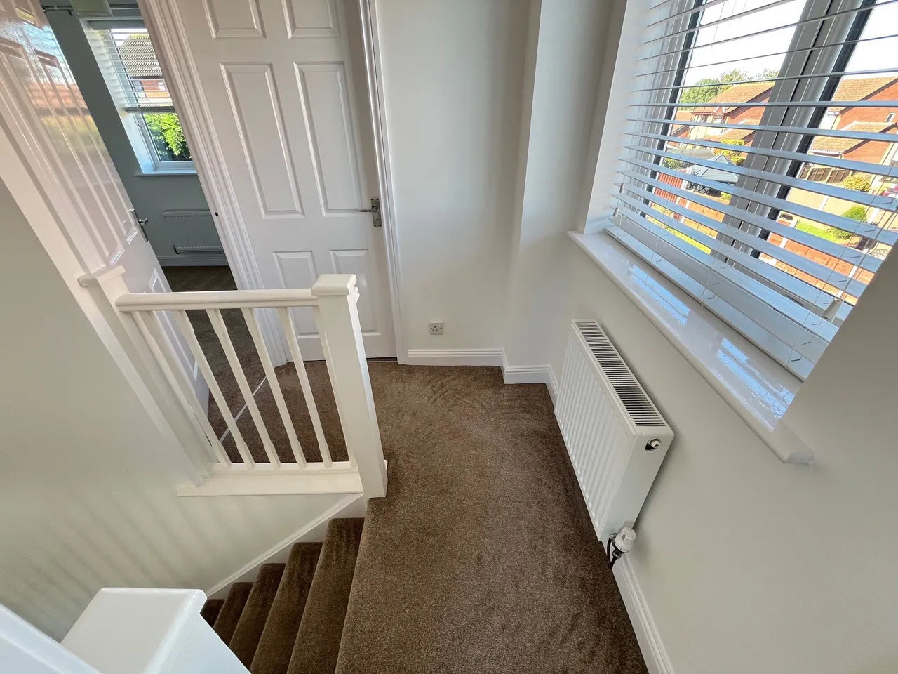 Kestrel Close, Uttoxeter, ST14, photo 7