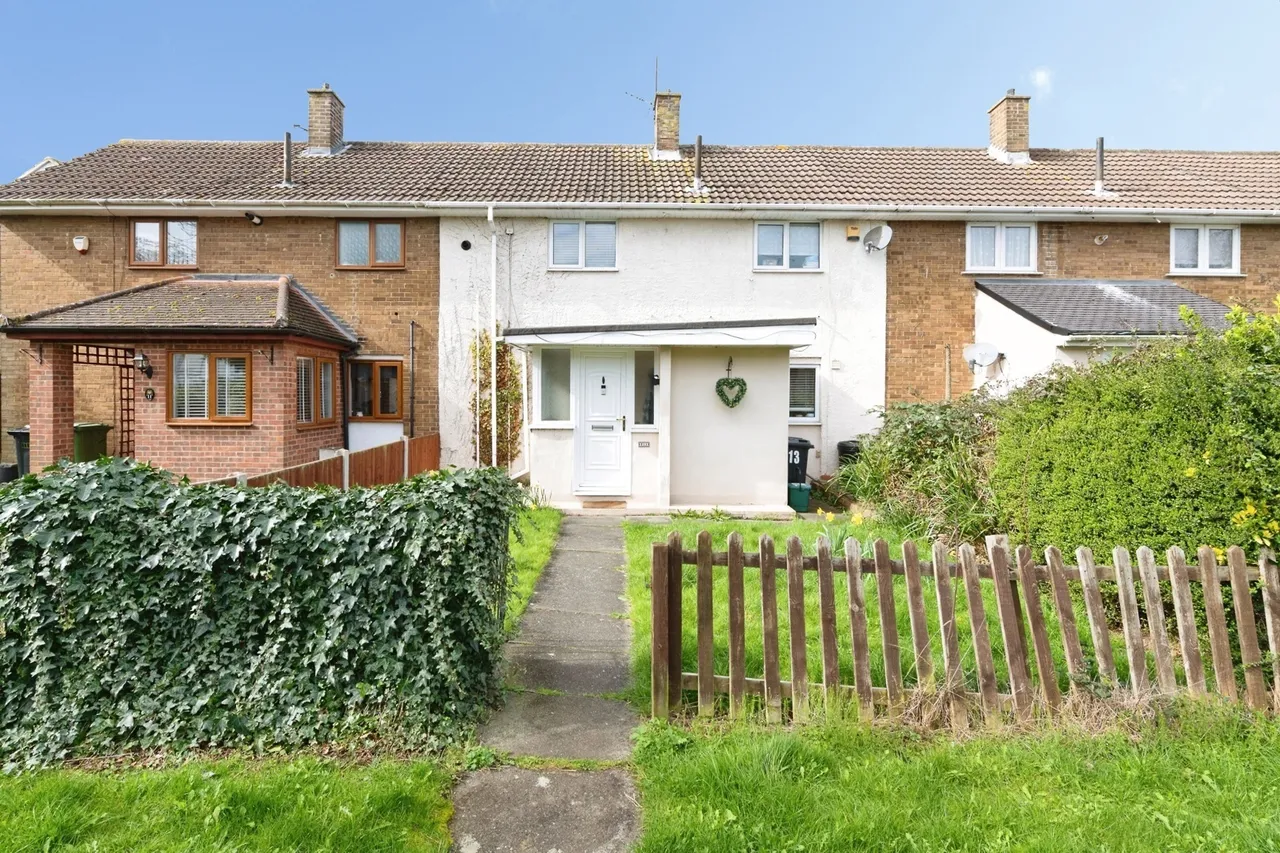 2 bed house for sale — Beech Road, Basildon, Essex, SS14