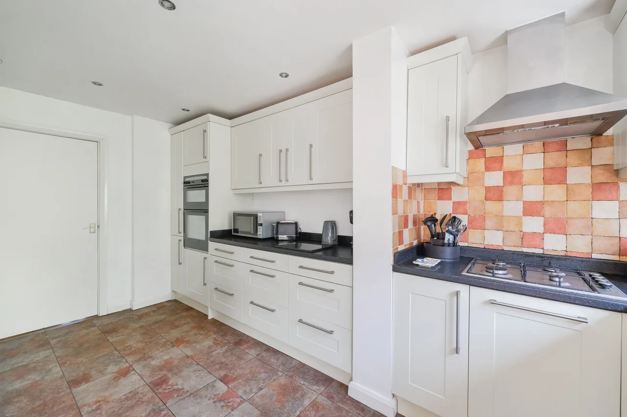 Chestnut Avenue, Ewell, Surrey, KT19 0SY, photo 6