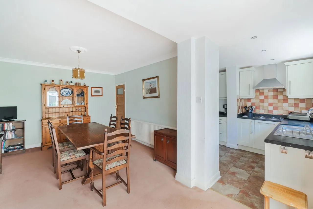 Chestnut Avenue, Ewell, Surrey, KT19 0SY, photo 7