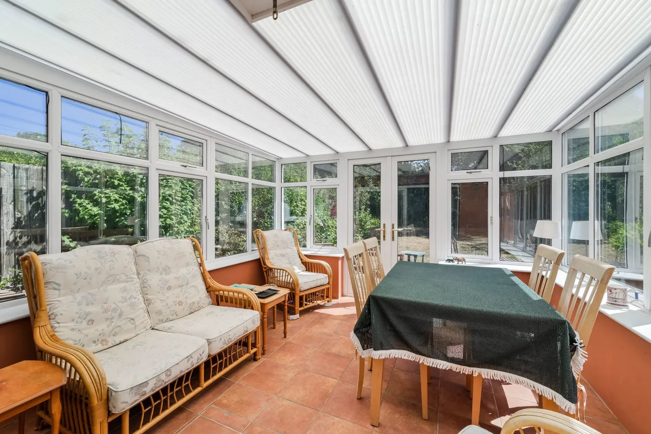 Chestnut Avenue, Ewell, Surrey, KT19 0SY, photo 9