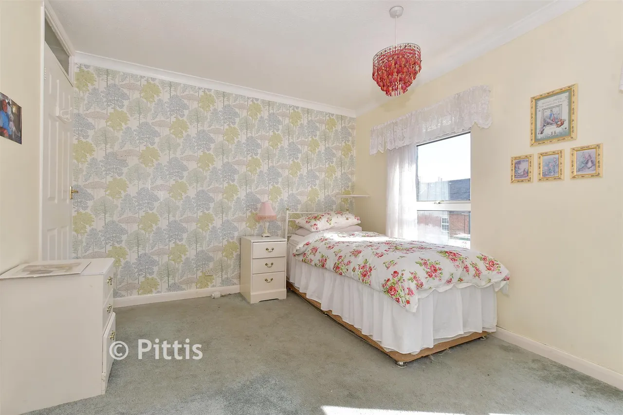 The Mall, Brading, PO36, photo 6