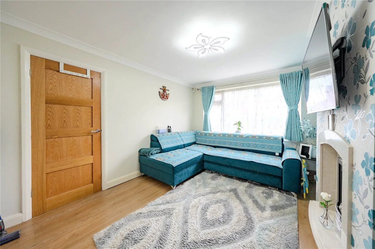 Linton Drive, Leeds, LS17, photo 10