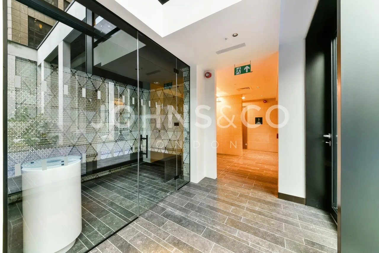 Wardian, Bagshaw Building, E14, photo 17