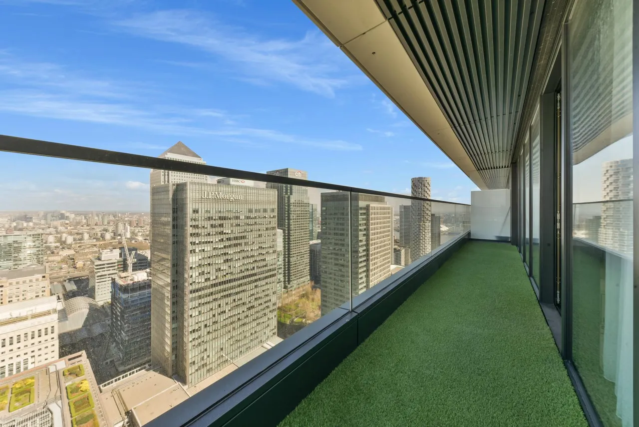 Wardian, Bagshaw Building, E14, photo 11