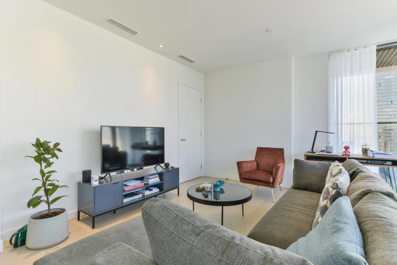 Wardian, Bagshaw Building, E14, photo 9