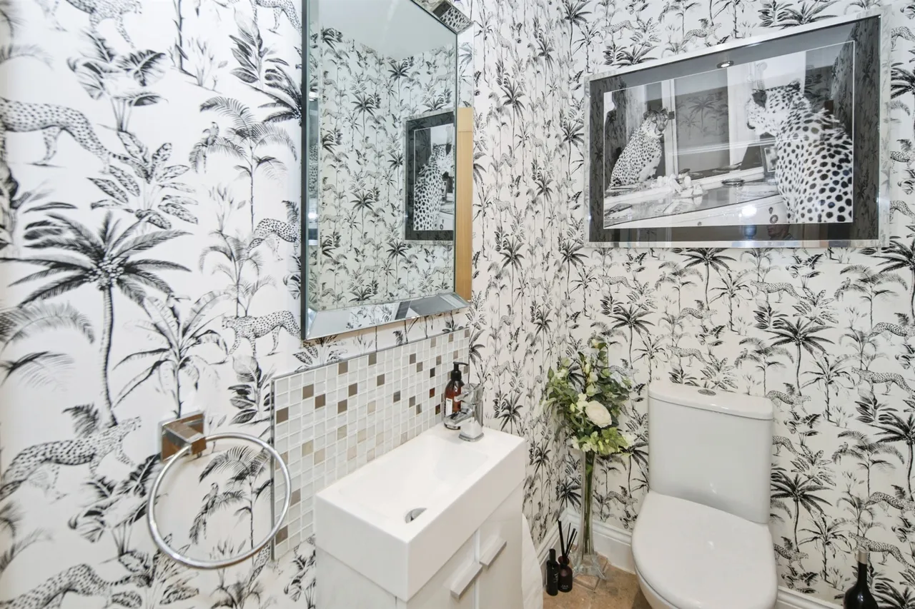 Gipsy Lane, Balsall Common, CV7, photo 16