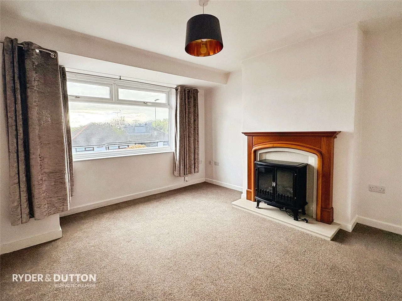 Hawkshead Road, High Crompton, OL2, photo 3