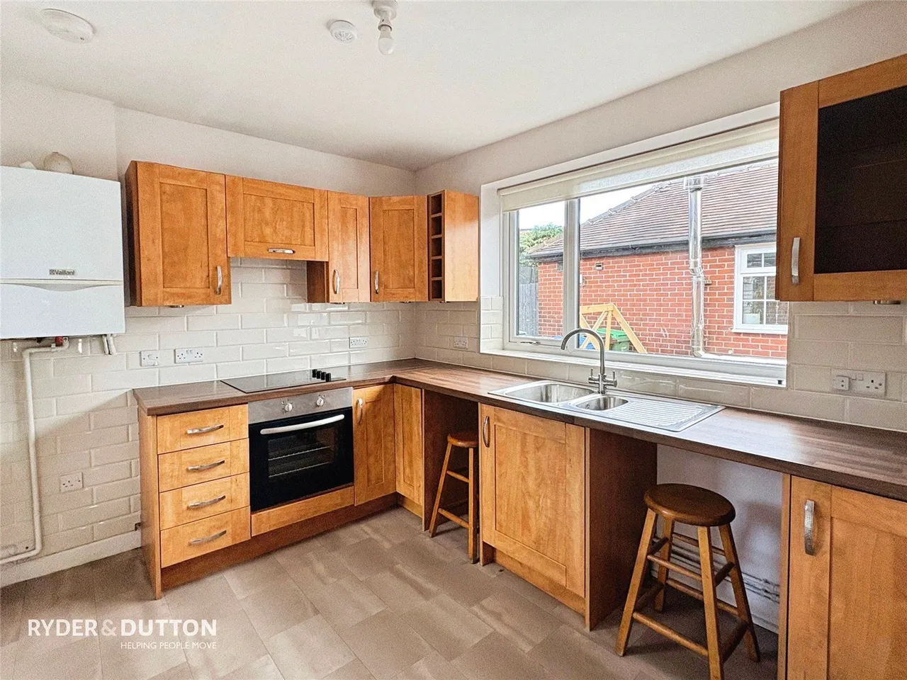 Hawkshead Road, High Crompton, OL2, photo 6