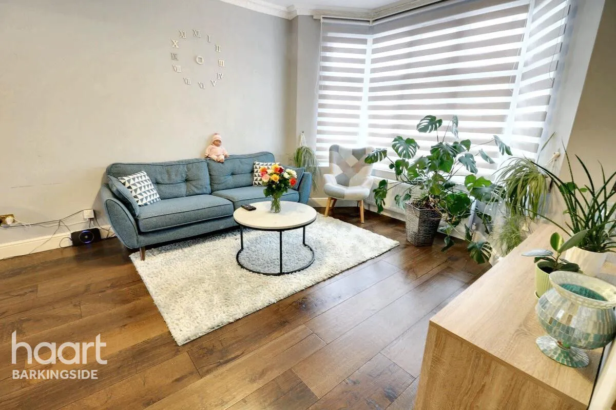 Hamilton Avenue, Barkingside, IG6, photo 10