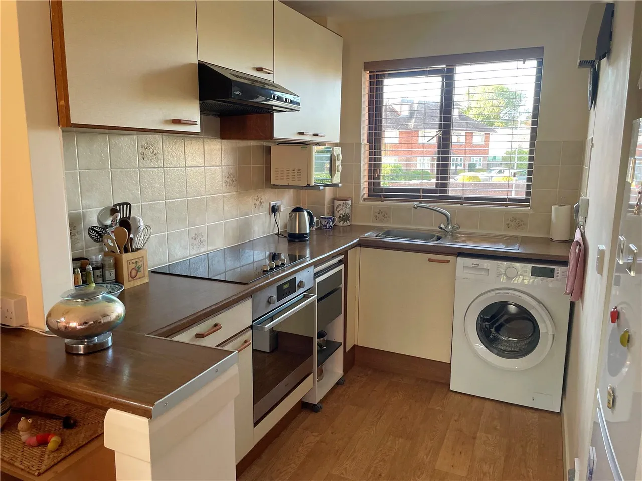 Portland Road, East Grinstead, RH19, photo 3