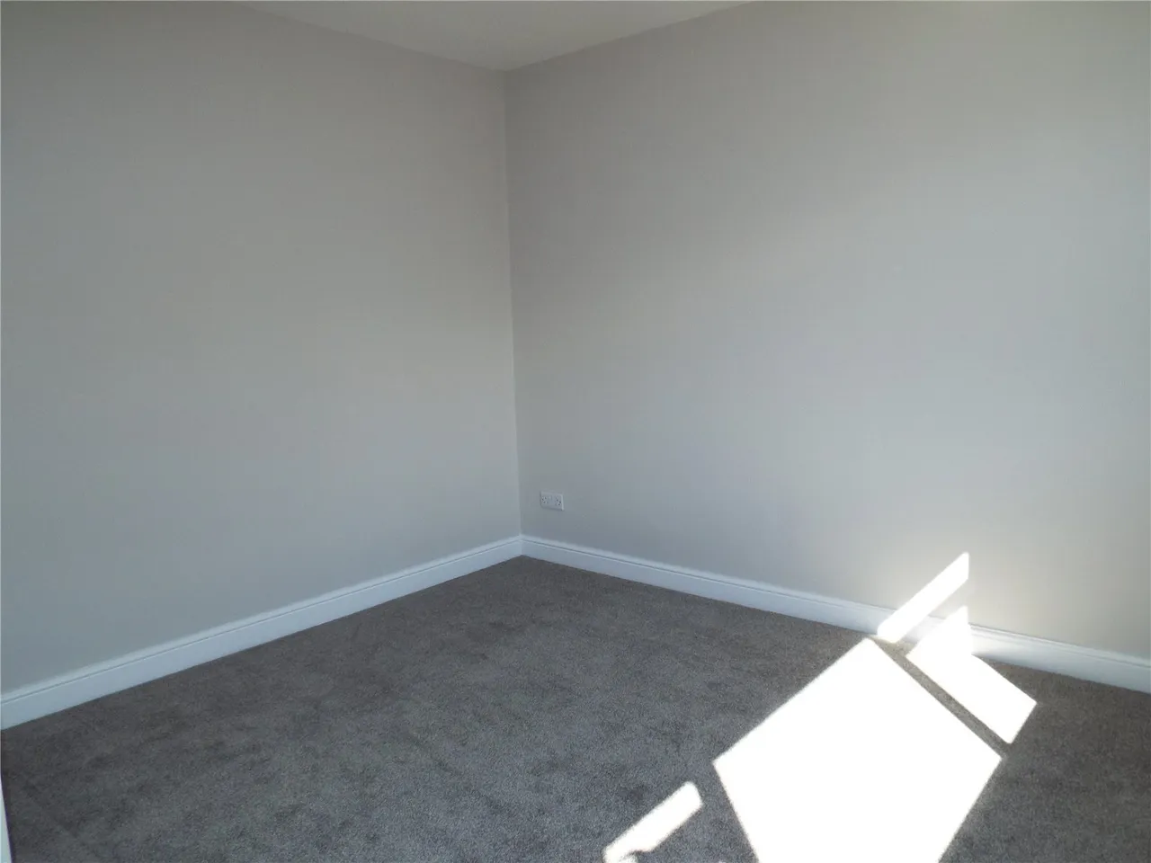 Broad Lane, Coventry, West Midlands, CV5, photo 6