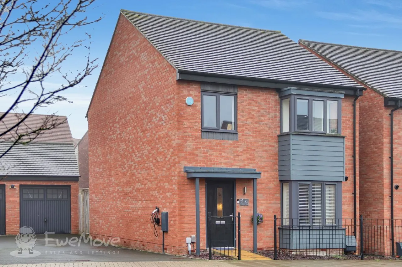 4 bed house for sale, Birchfield Way, Telford, TF3
