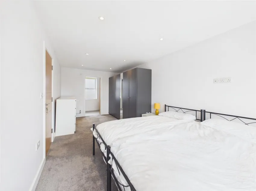 Brookfield Lane, Churchdown, photo 16