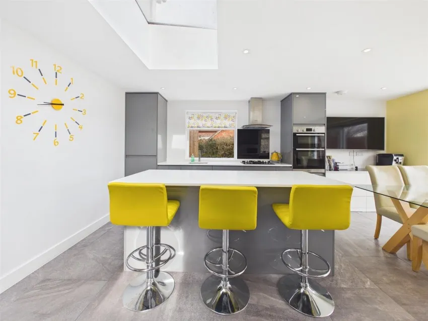 Brookfield Lane, Churchdown, photo 7