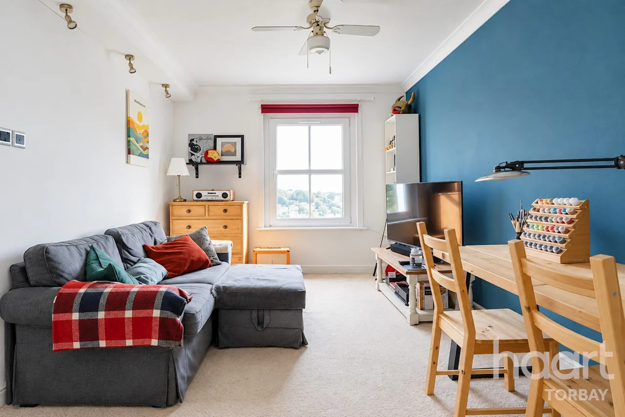 Higher Warberry Road, Torquay, TQ1, photo 2