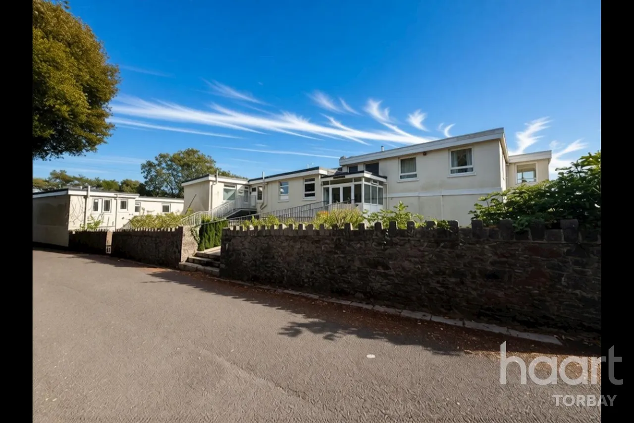 1 bed flat for sale, Higher Warberry Road, Torquay, TQ1