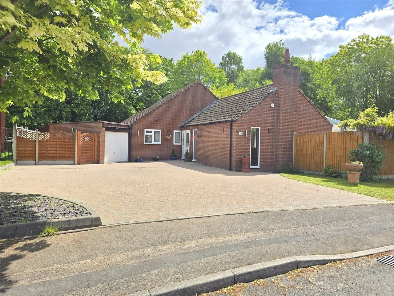 3 bed house for sale — Chandlers Drive, Tamworth, Staffordshire, B77