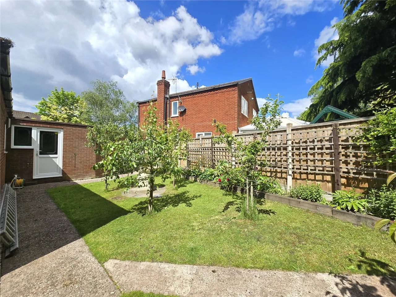 Chandlers Drive, Tamworth, Staffordshire, B77, photo 21