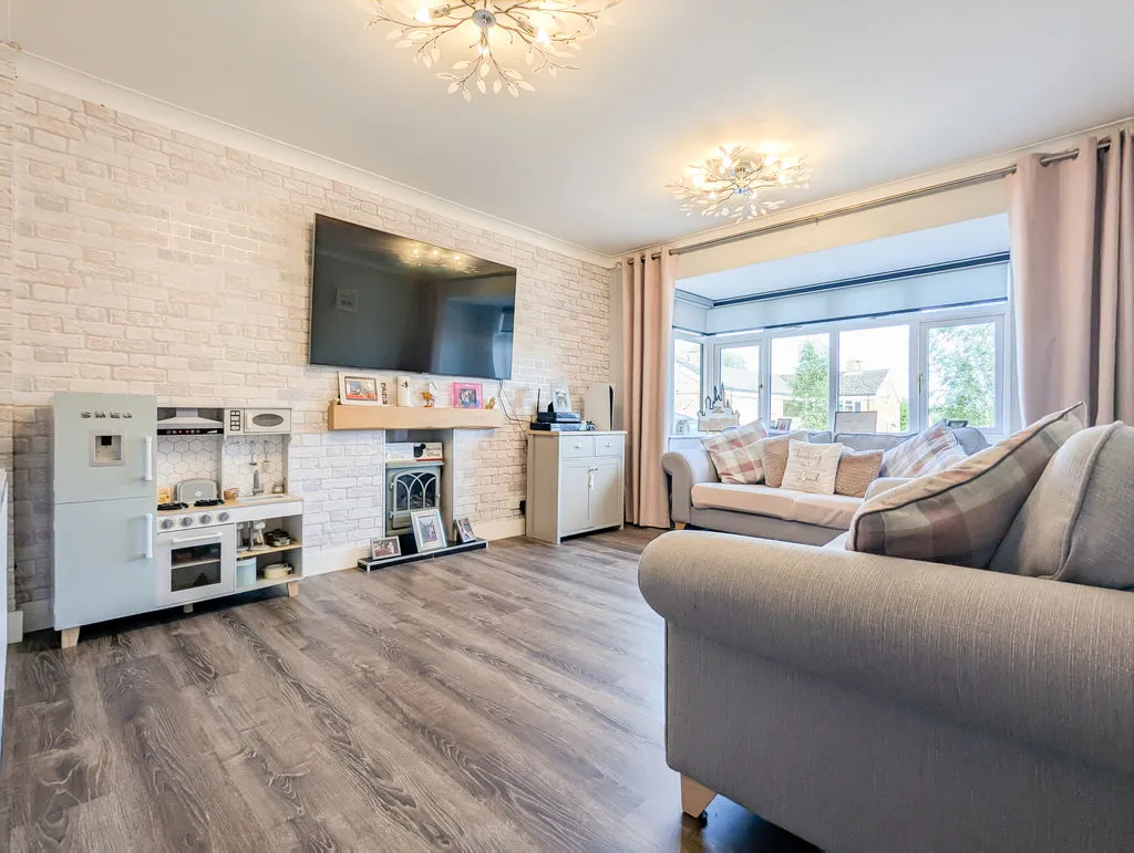 3 bed house for sale, Burns Street, Cannock, WS11