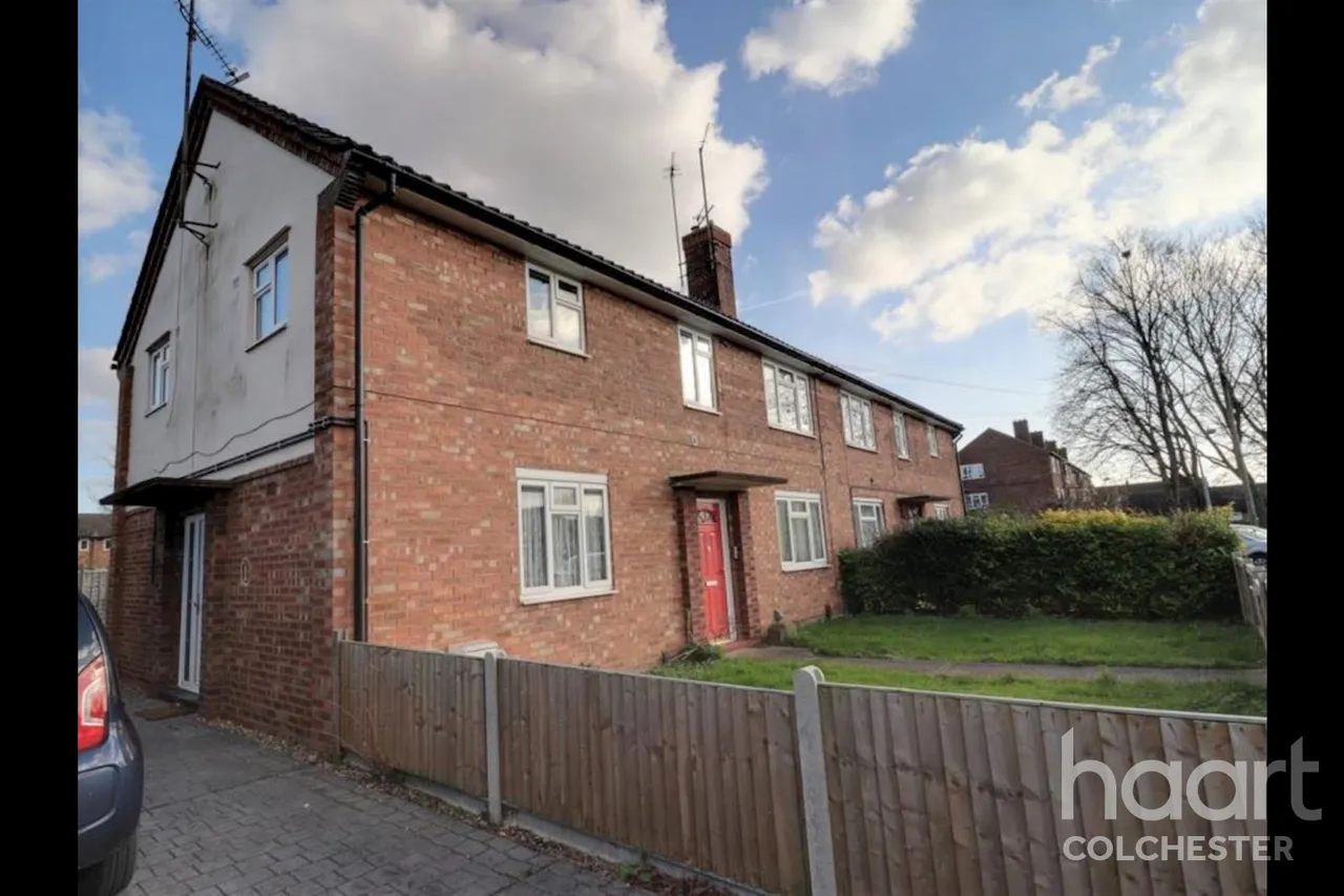 2 bed flat to rent, East Colchester, CO4