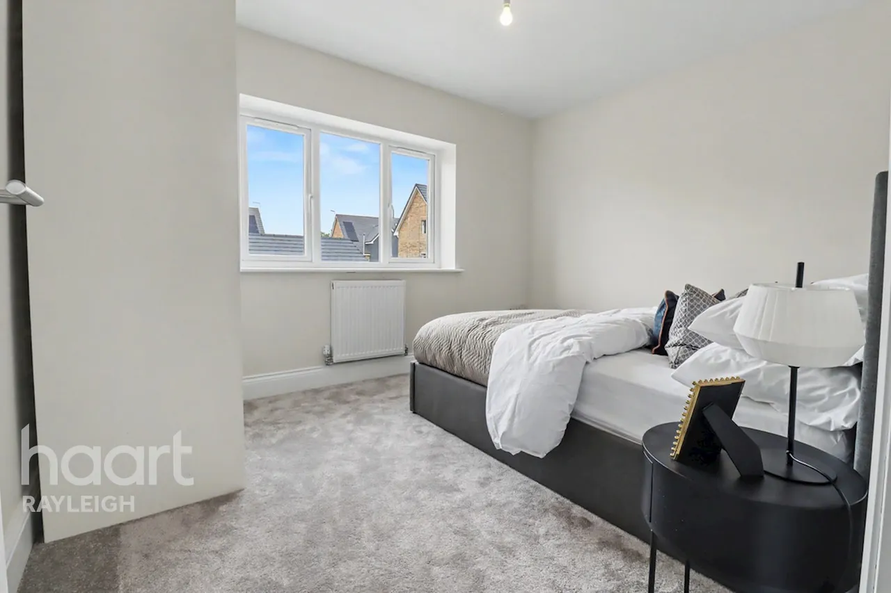 London Road, Rayleigh, SS6, photo 14