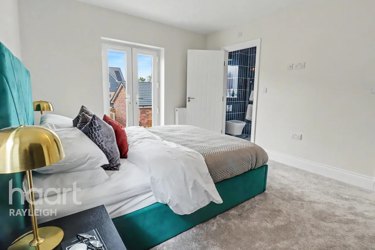 London Road, Rayleigh, SS6, photo 10