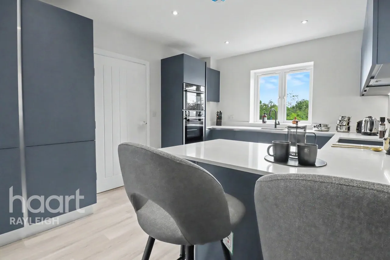 London Road, Rayleigh, SS6, photo 6
