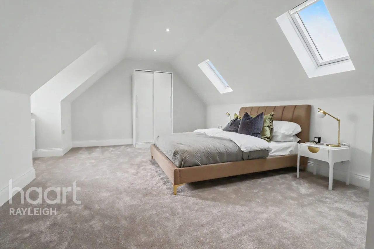 London Road, Rayleigh, SS6, photo 19