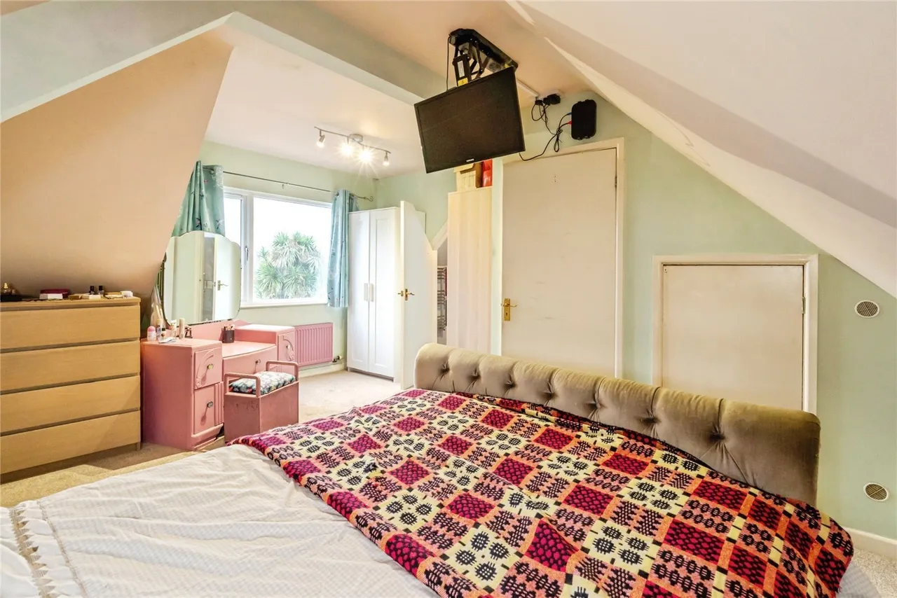 Outerwyke Road, Bognor Regis, PO22, photo 17