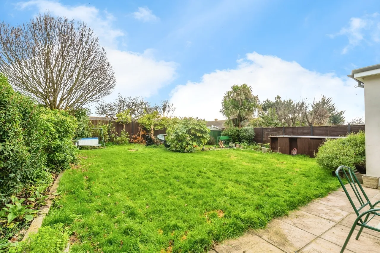 Outerwyke Road, Bognor Regis, PO22, photo 22