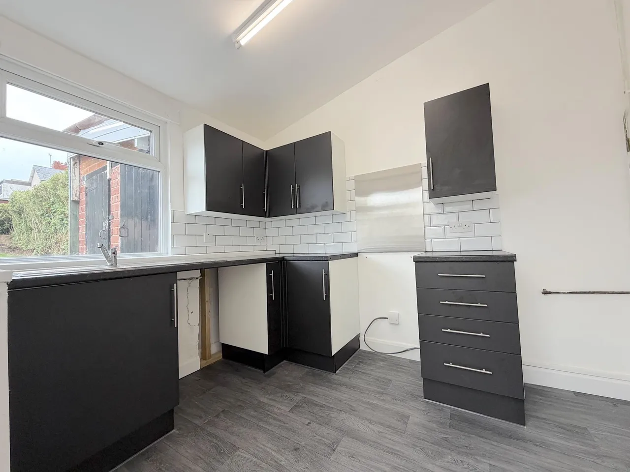 Bickford Road, Fallings Park, Wolverhampton, WV10, photo 5