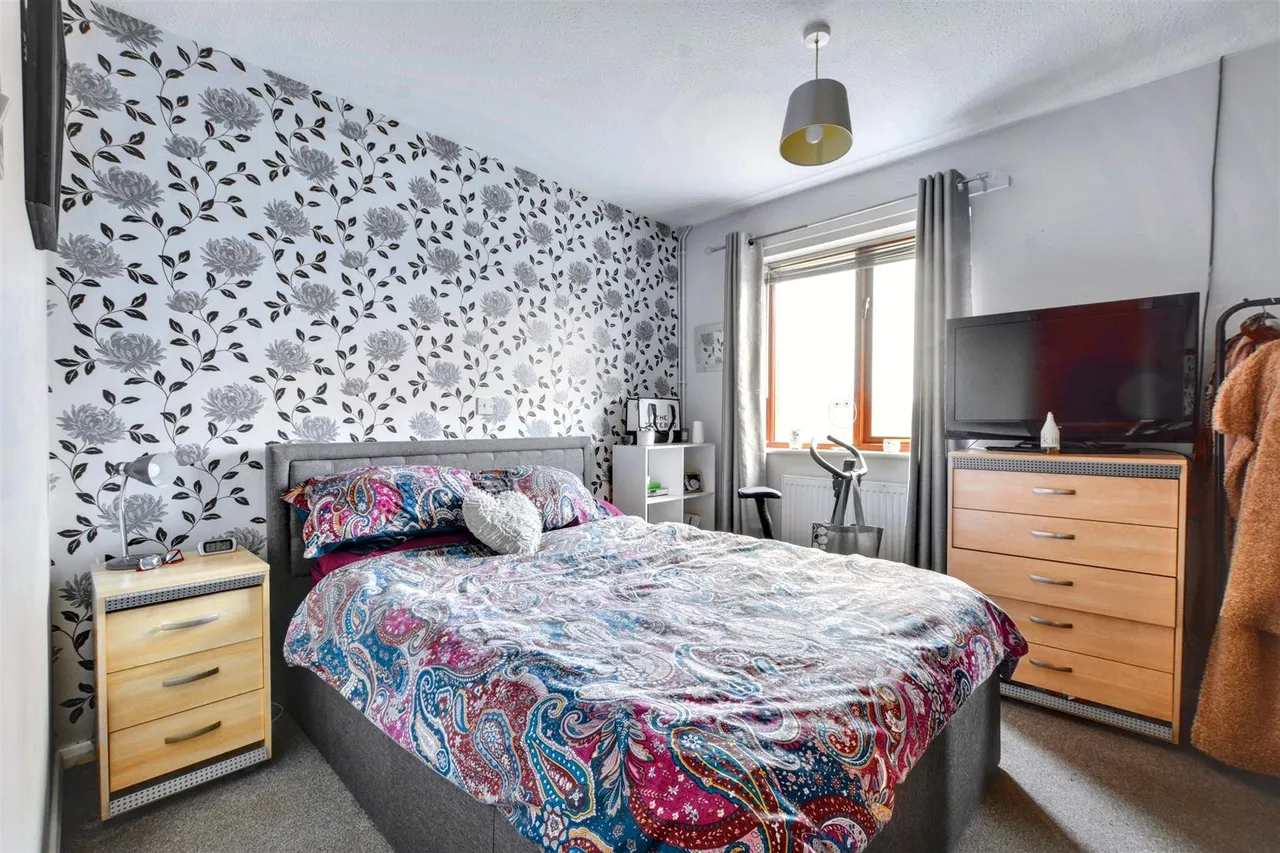Donbas Close, Bulwell, NG6, photo 6