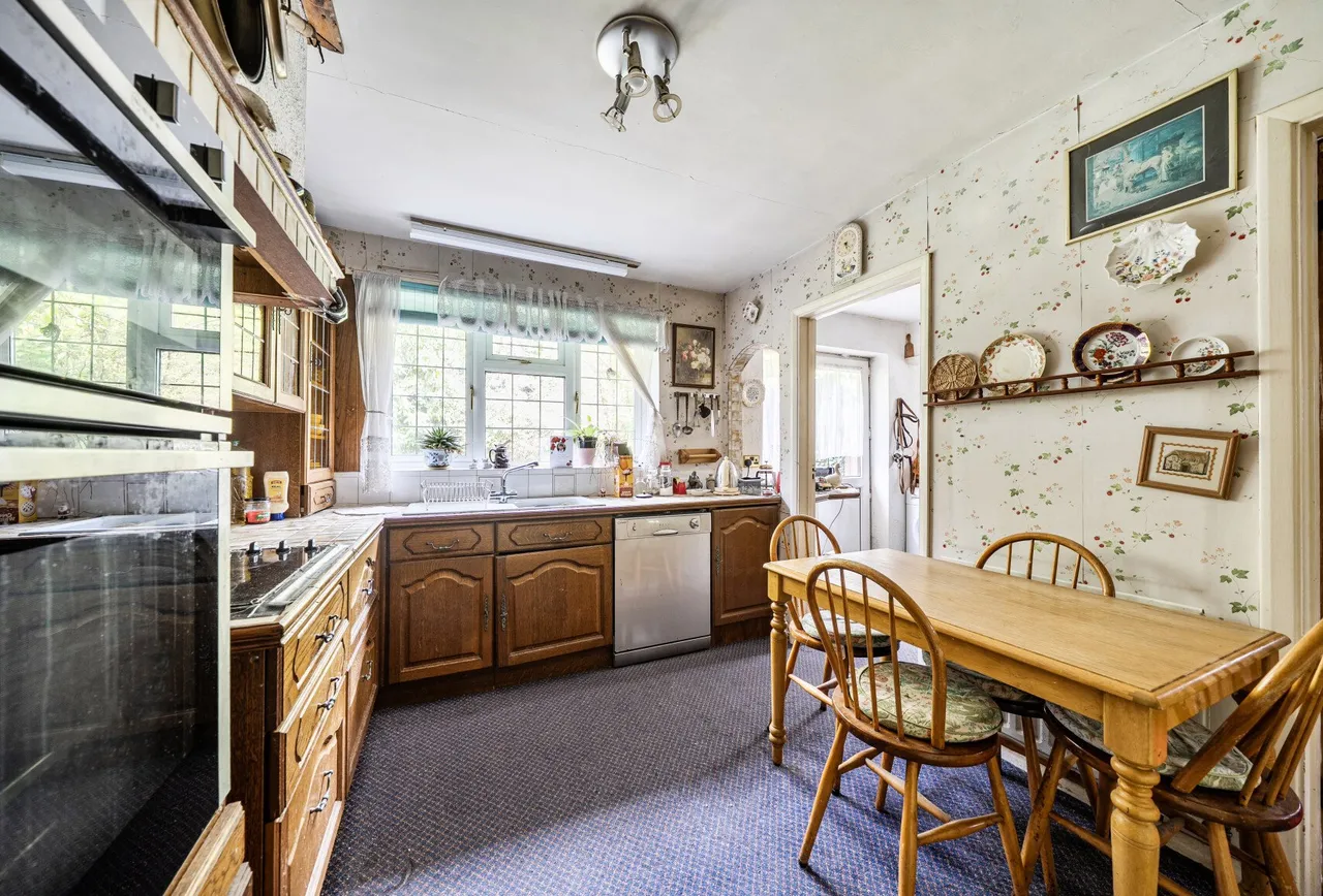 Greenfields Close, Horley, RH6 8HX, photo 14