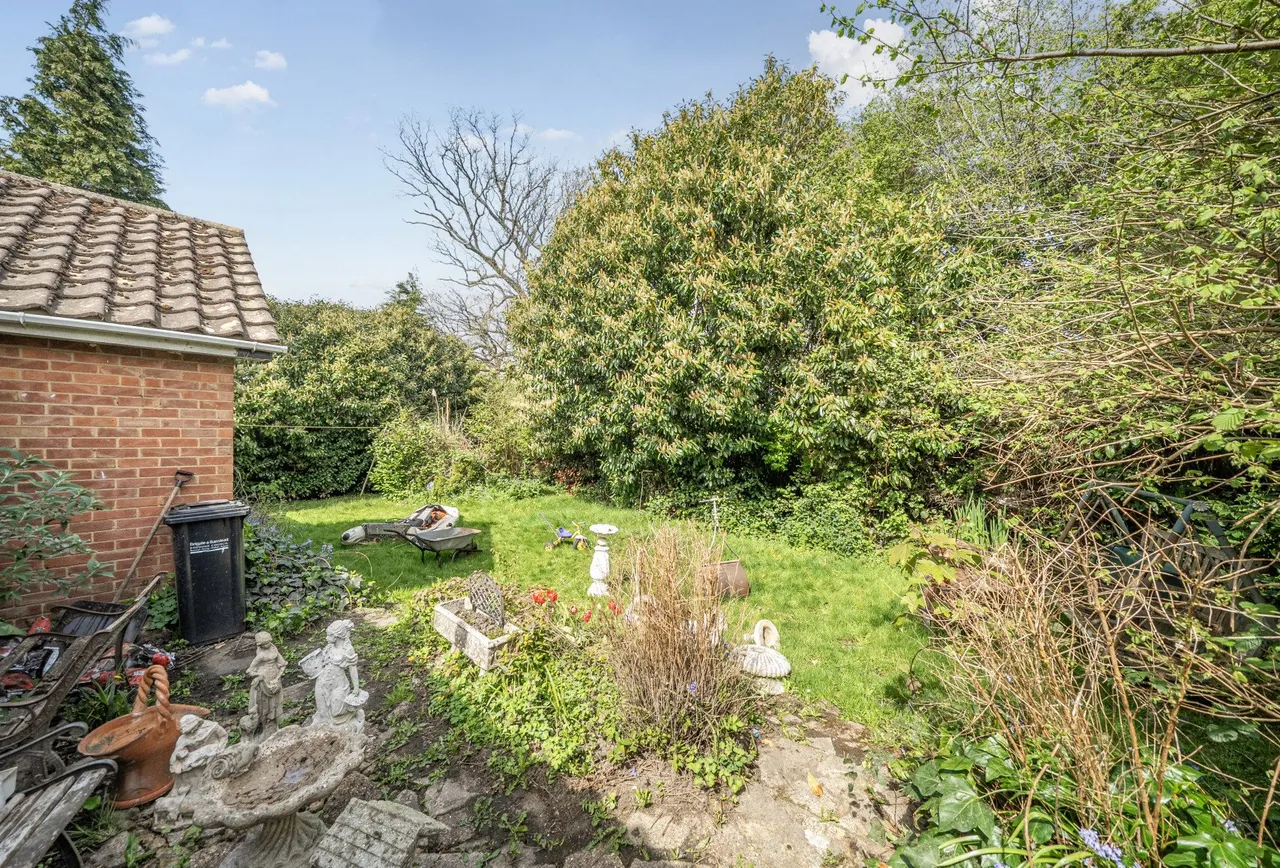 Greenfields Close, Horley, RH6 8HX, photo 15