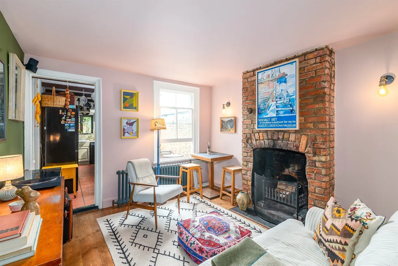 Chapel Road, BURNHAM-ON-CROUCH, photo 6