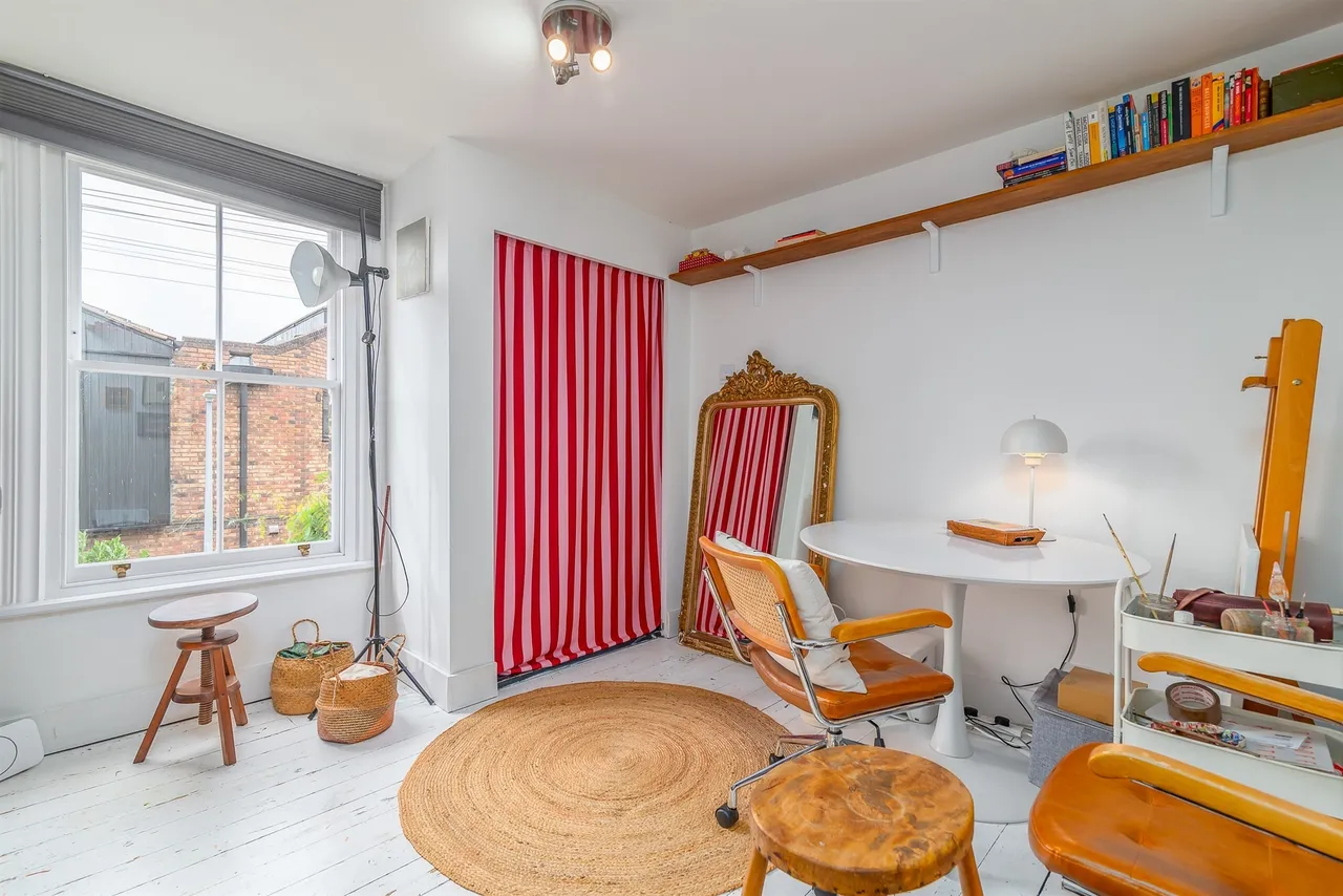 Chapel Road, BURNHAM-ON-CROUCH, photo 12