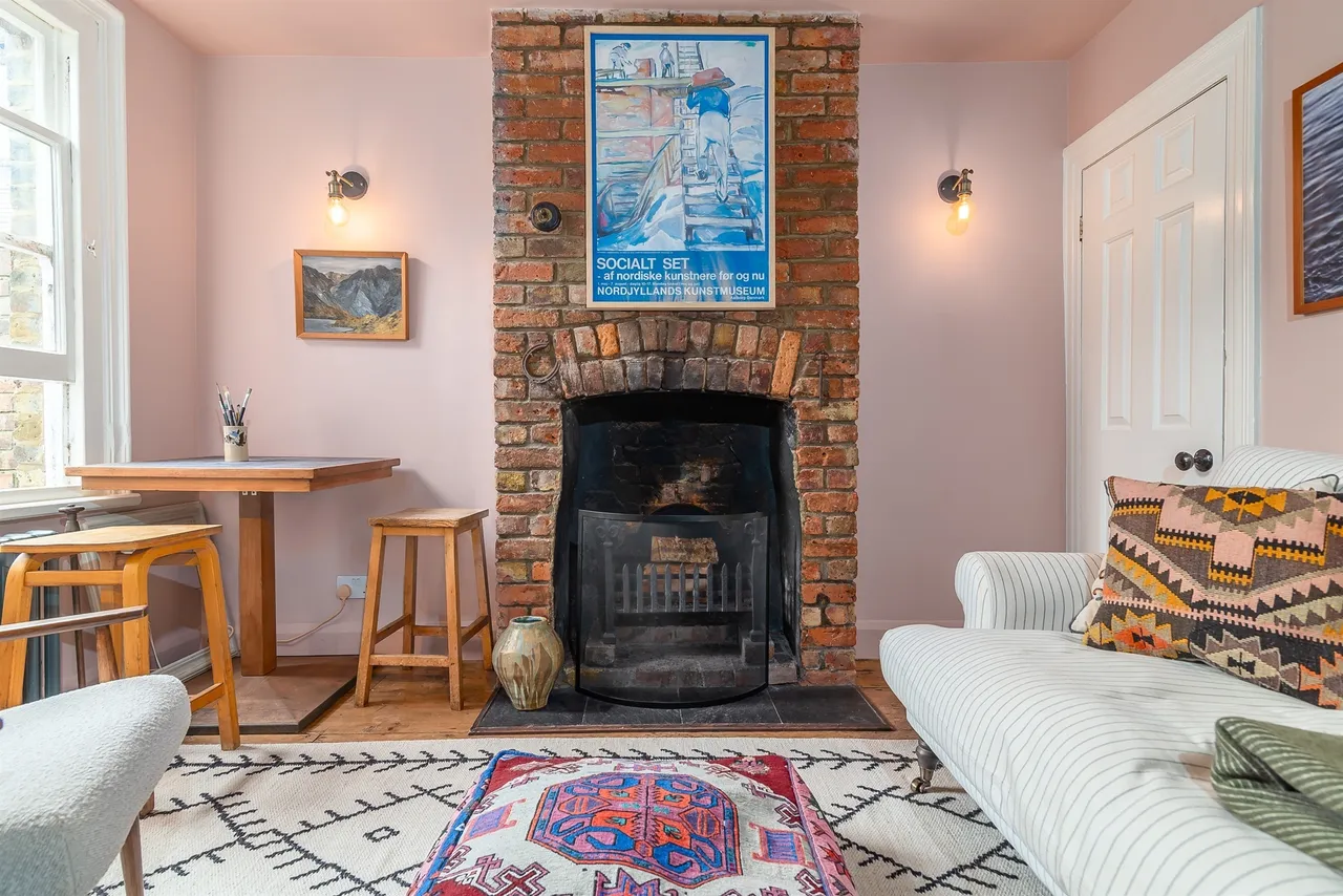 Chapel Road, BURNHAM-ON-CROUCH, photo 8