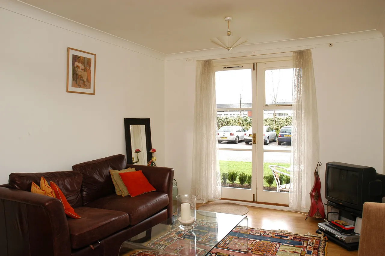 1 bed flat for sale — 230 Brompton Park Crescent, London