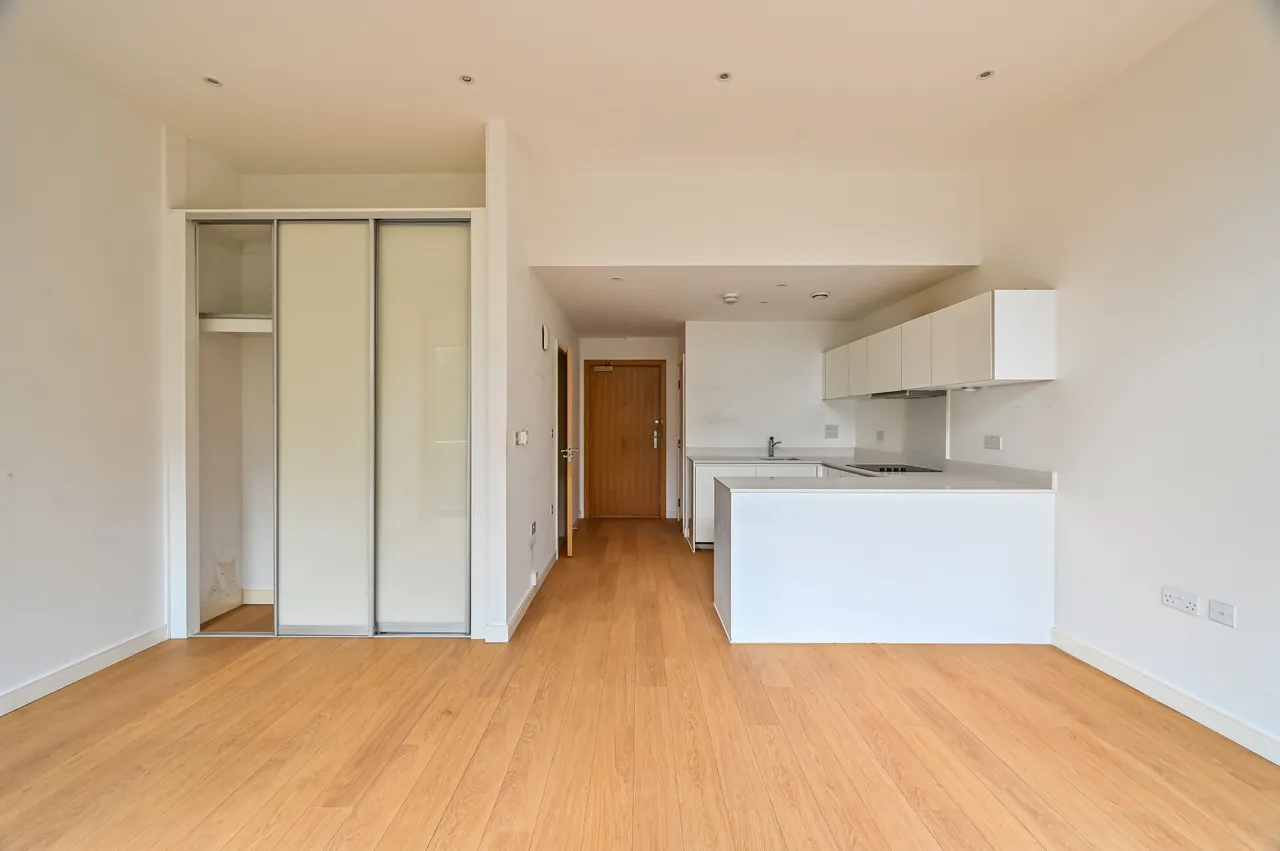 204 Aegean Court, 20 Seven Sea Gardens, London, photo 11