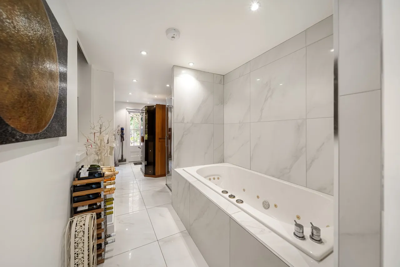 Woolstone Road, SE23, photo 9