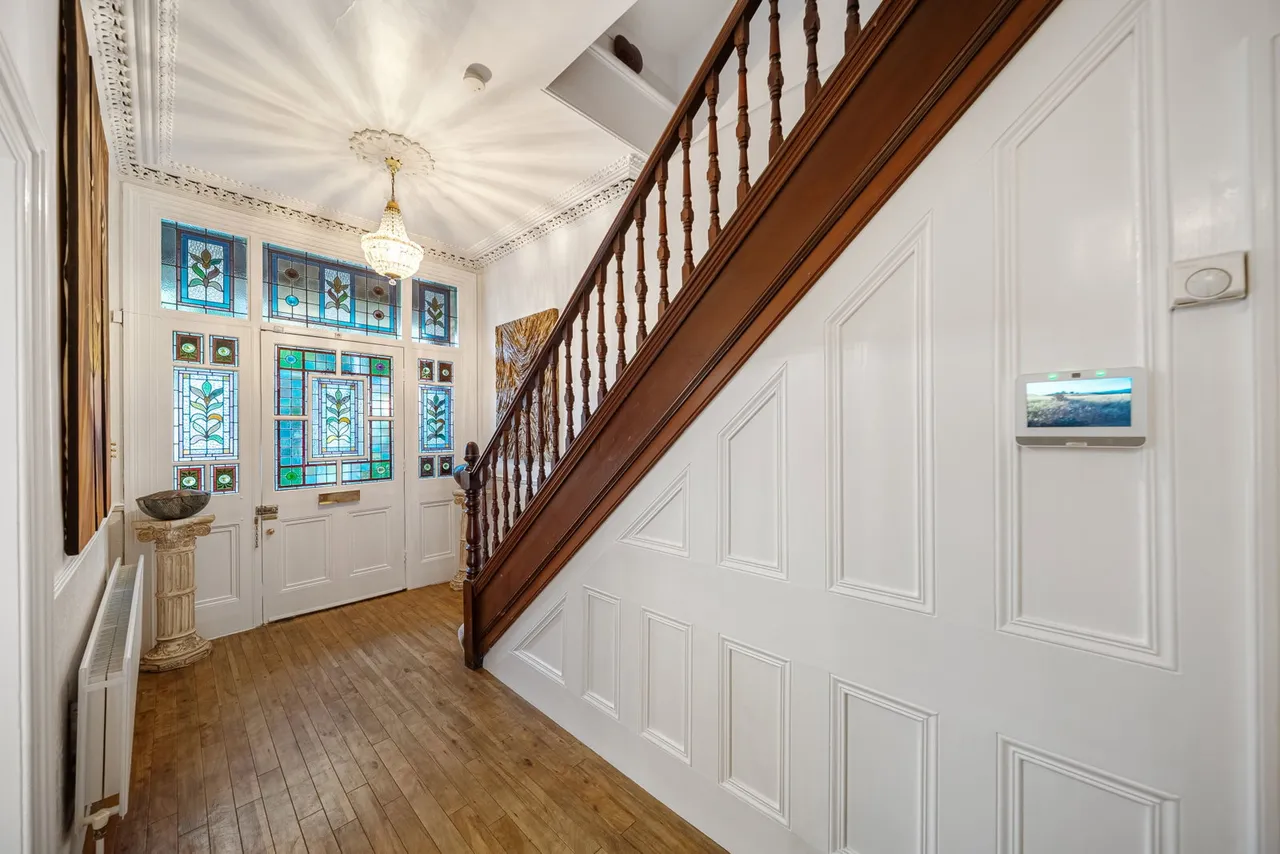 Woolstone Road, SE23, photo 24