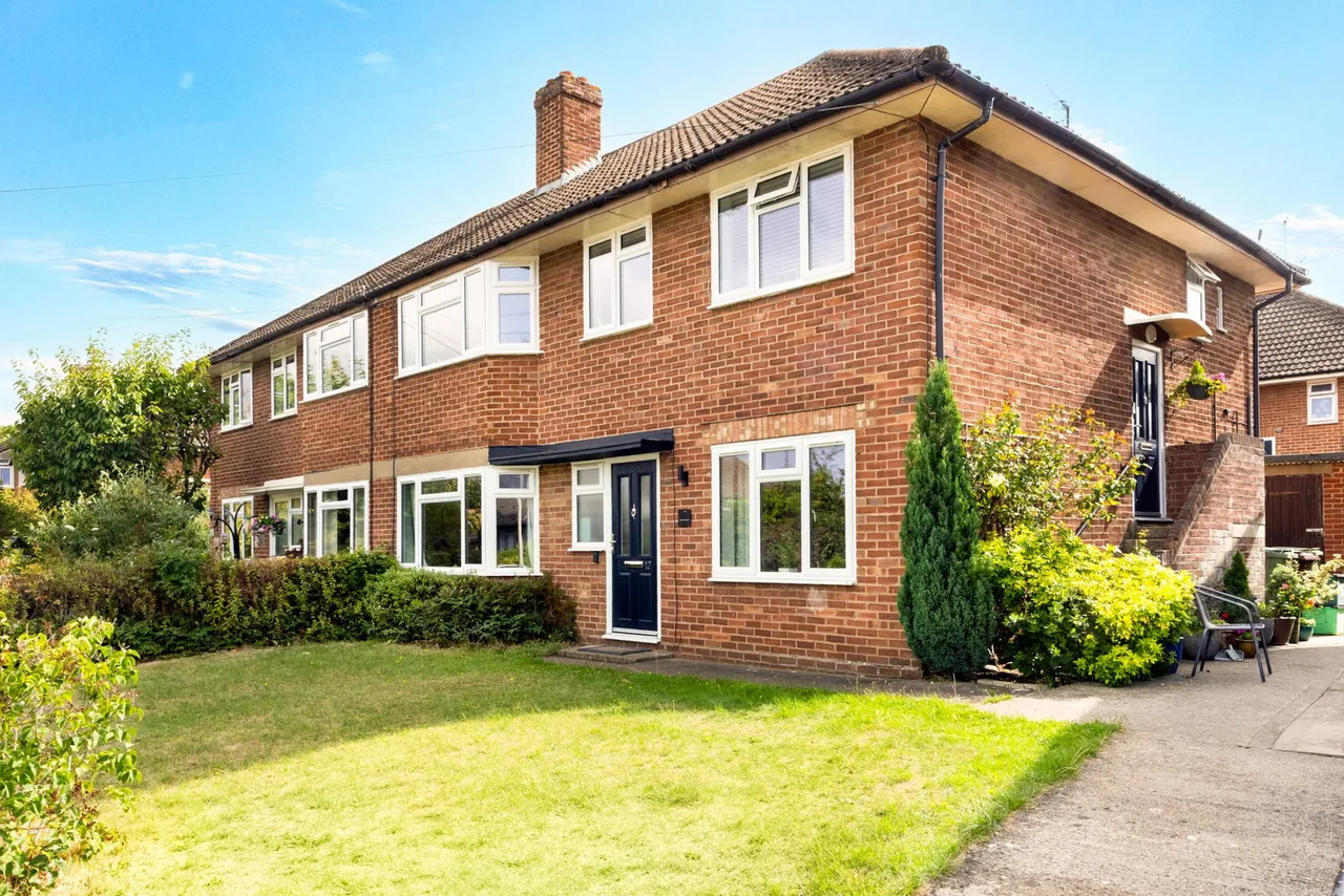 2 bed flat for sale — Hearne Road, Charlton Kings, Cheltenham, GL53 8RE