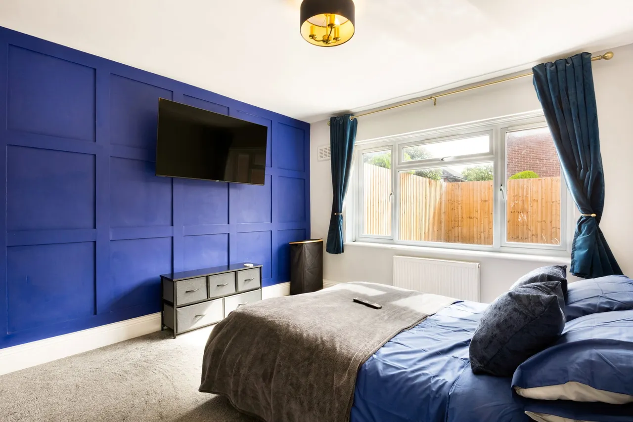 Hearne Road, Charlton Kings, Cheltenham, GL53 8RE, photo 9