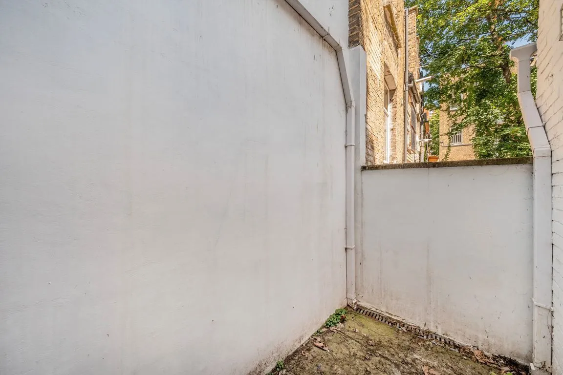 Bamborough Gardens, W12, photo 6