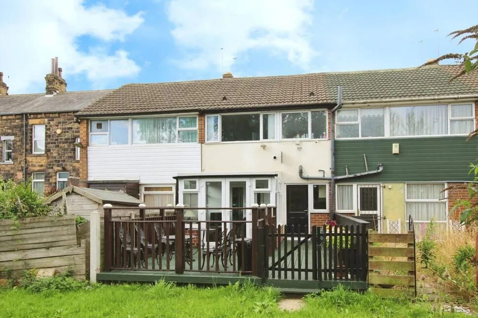 South Parade, Morley, West Yorkshire, LS27, photo 2