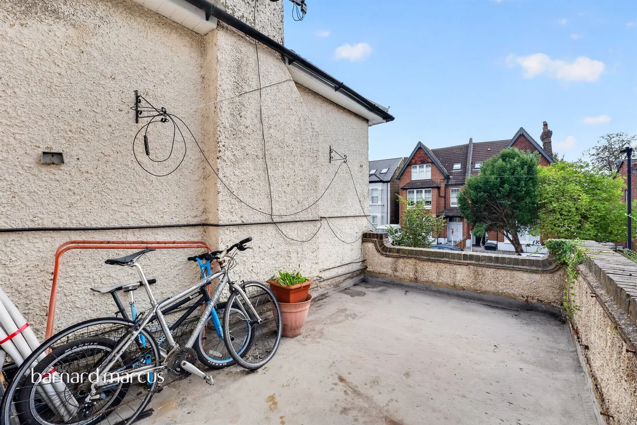 Babington Road, London, SW16, photo 12