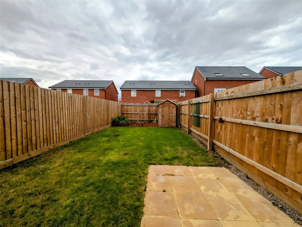 Axminster Drive, Stourport-on-Severn, photo 12